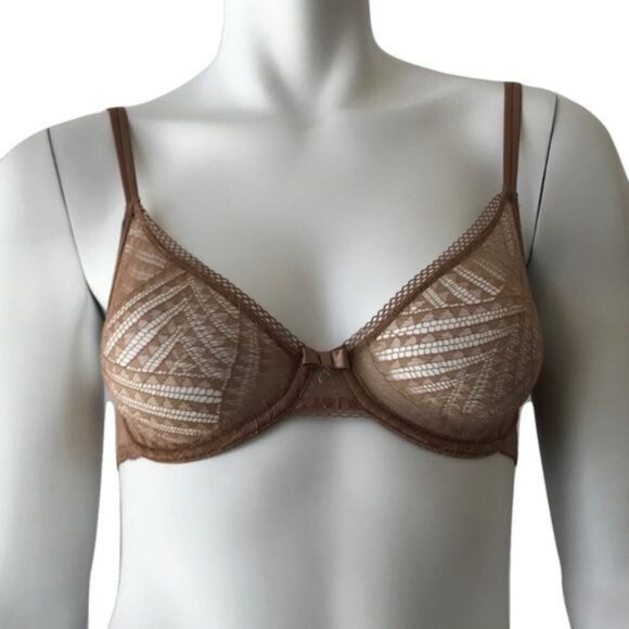 Chantelle Tan Lace Bra With Charm & Bow Detail - Picture 1 of 4